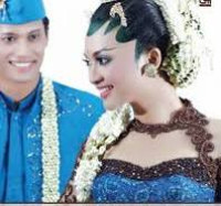 Modifikasi Tata Rias Pengantin Solo Basahan / Ratna Hidayati