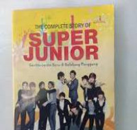 The Complete Story Of Super Junior / Yoora Chin